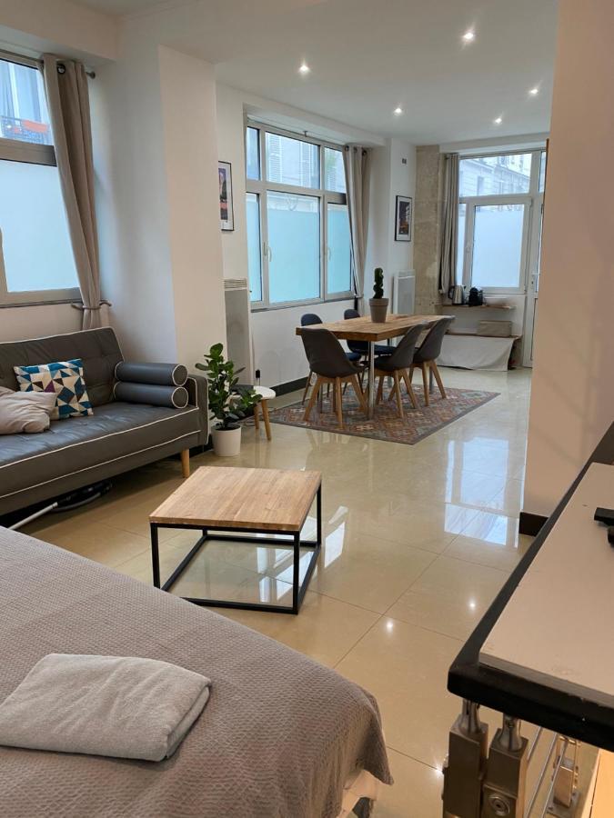 파리 Large And Unique Souplex 60Sqm, Well Located 아파트 외부 사진